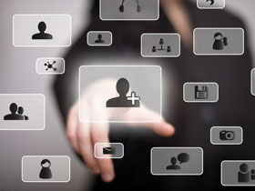 “水墨画卷”中的赛​龙&#​8203;舟